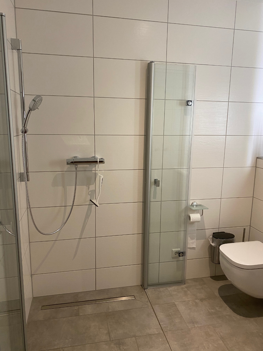 behinderten gerechtes Badezimmer in unserer Kinder-Intensivpflege-WG in Rostock
